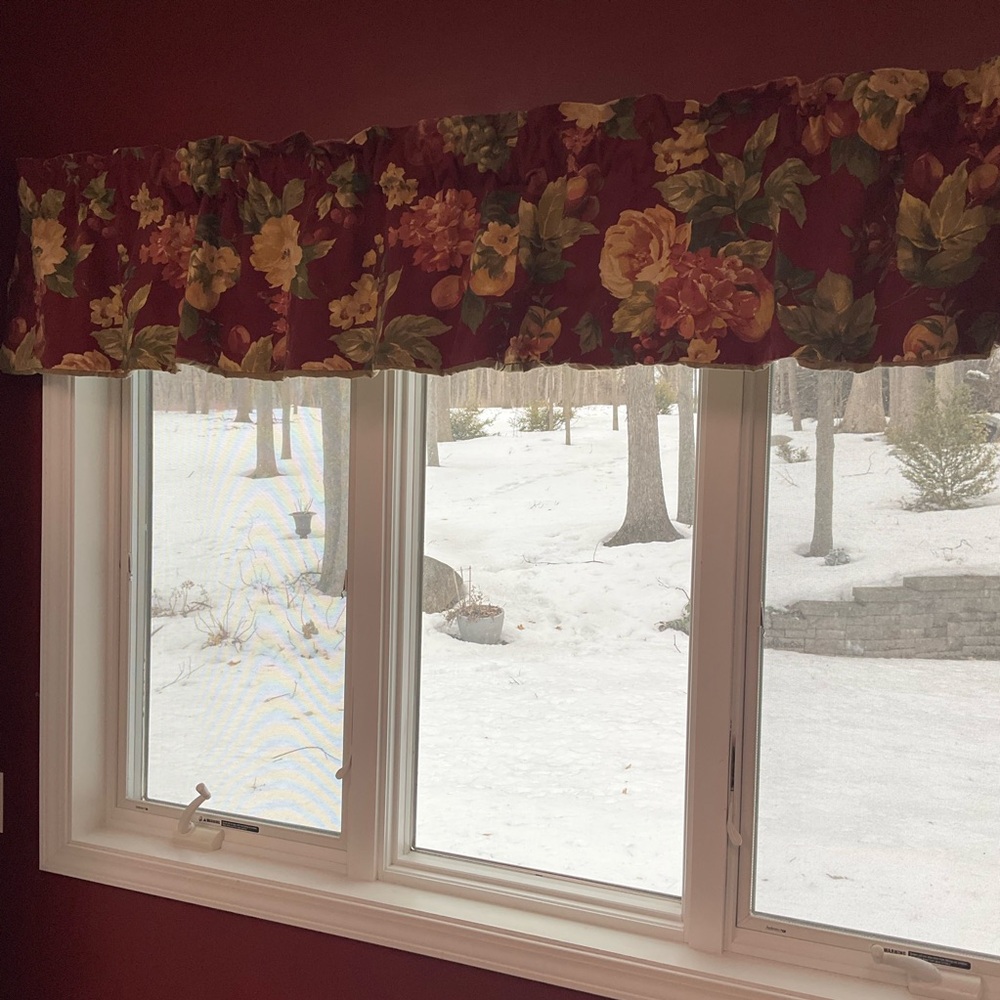 HANDMADE Floral Valances (3) Curtains in Red and Green